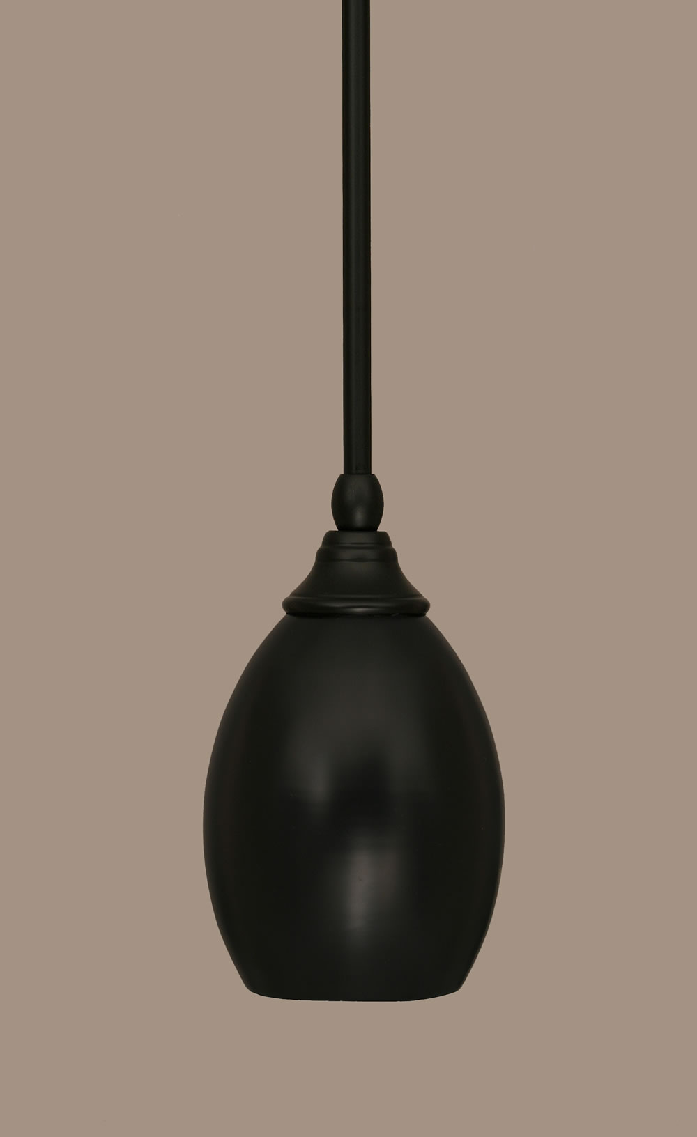 Stem Mini Pendant With Hang Straight Swivel Shown In Matte Black Finish With 5 Matte Black Oval Metal Shade